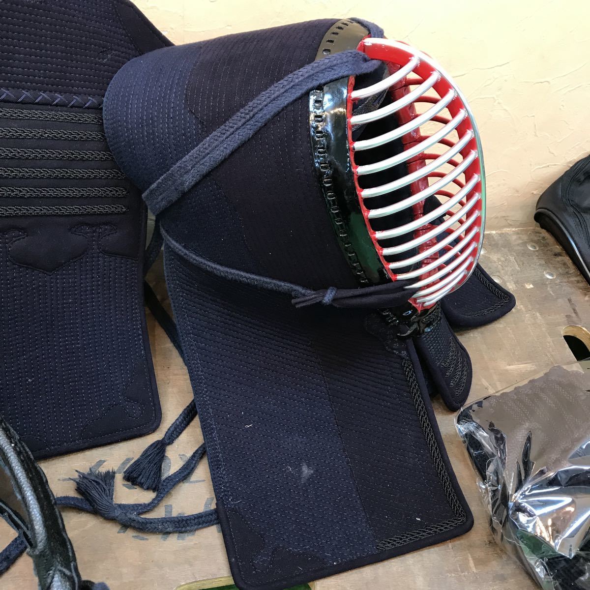 剣道防具一式胴小手防具袋セット品現状品中古品|跨買TOKUKAI 剣道防具一式胴小手防具袋セット品現状品中古品|跨買TOKUKAI