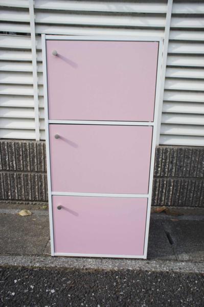  western style chest * chest * pink 3 step rack * peach color . shelves * display shelf * door attaching * receipt welcome * direct delivery * bookcase * bookshelf * sideboard * cabinet Yamanashi 