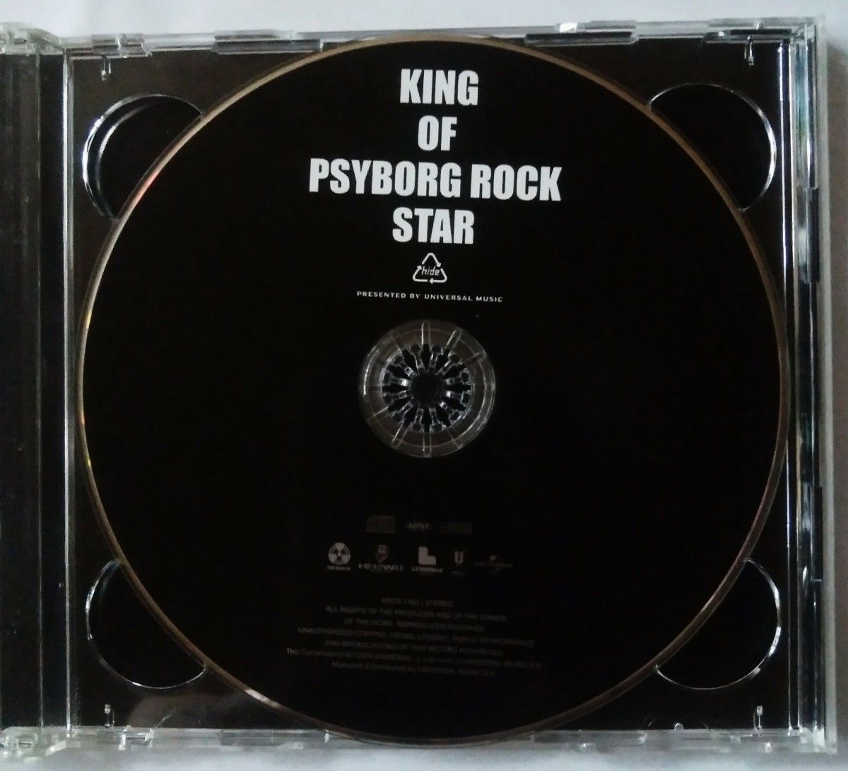 XジャパンのhideのCD.DVDの２点です。