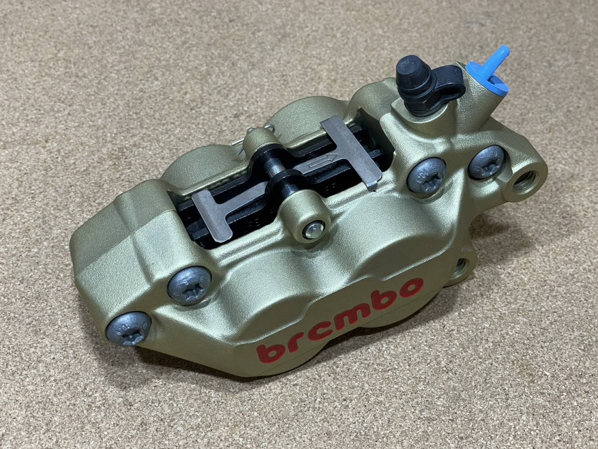 brembo ブレンボ キャストキャリパー ゴールド（右用） P4 30/34(40mmピッチ) 　正規品