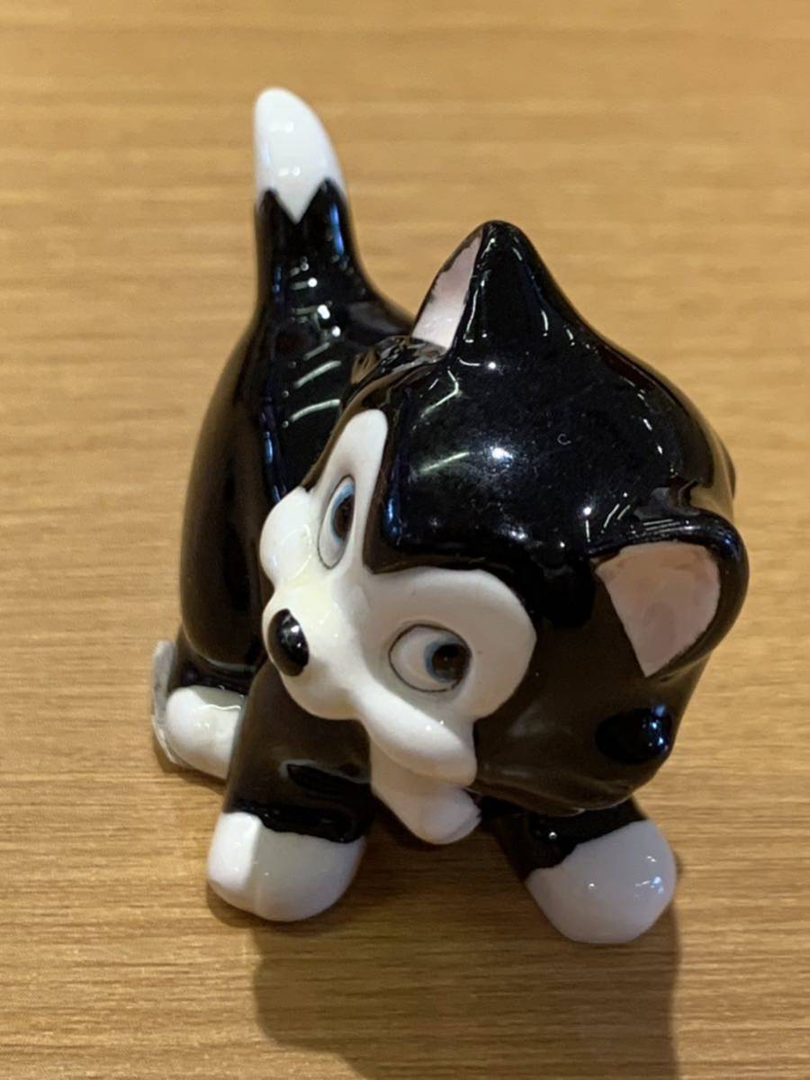  Disney Pinocchio ceramics. ornament cat. Figaro Pinocchio Figaro