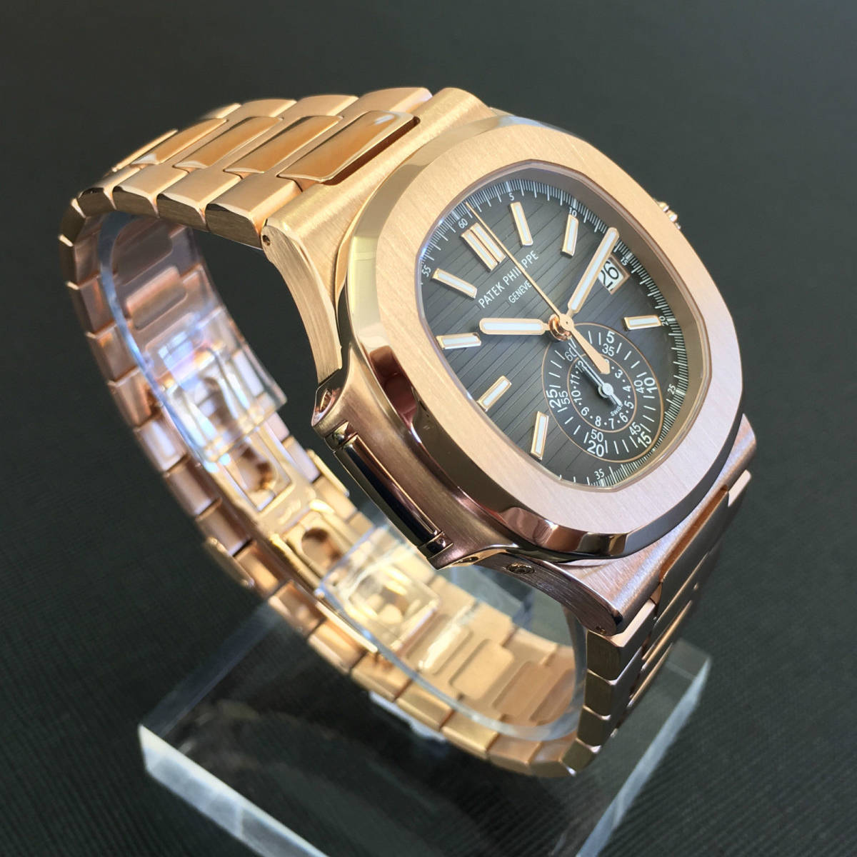 *PATEK-PHILIPPE* Patek Philip Nautilus NAUTILUS chronograph K18 rose Gold top class wristwatch!! hard-to-find!! rare!!