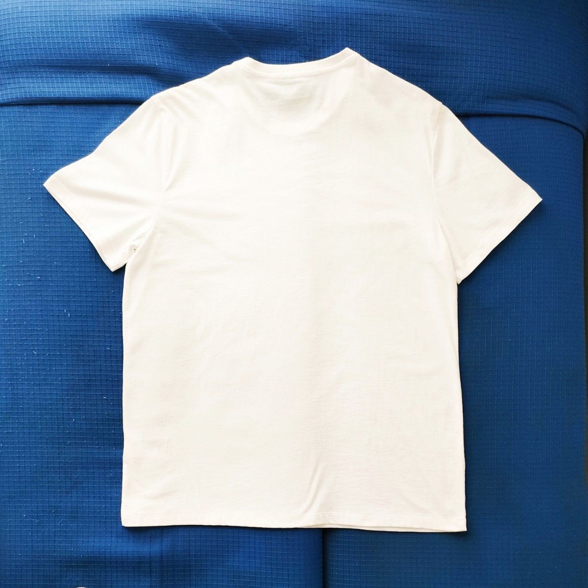 【新品未使用】カルバンクライン Calvin Klein メンズ Tシャツ クルーネック 丸首 ロゴ Ｍ（日本サイズＬ）レアお洒落