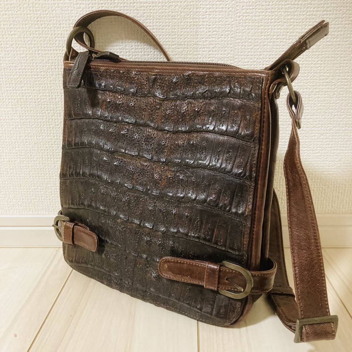 *JRA recognition * crocodile kai man black ko. leather wani shoulder bag diagonal .. bag unisex dark brown DBR tea color made in Japan 