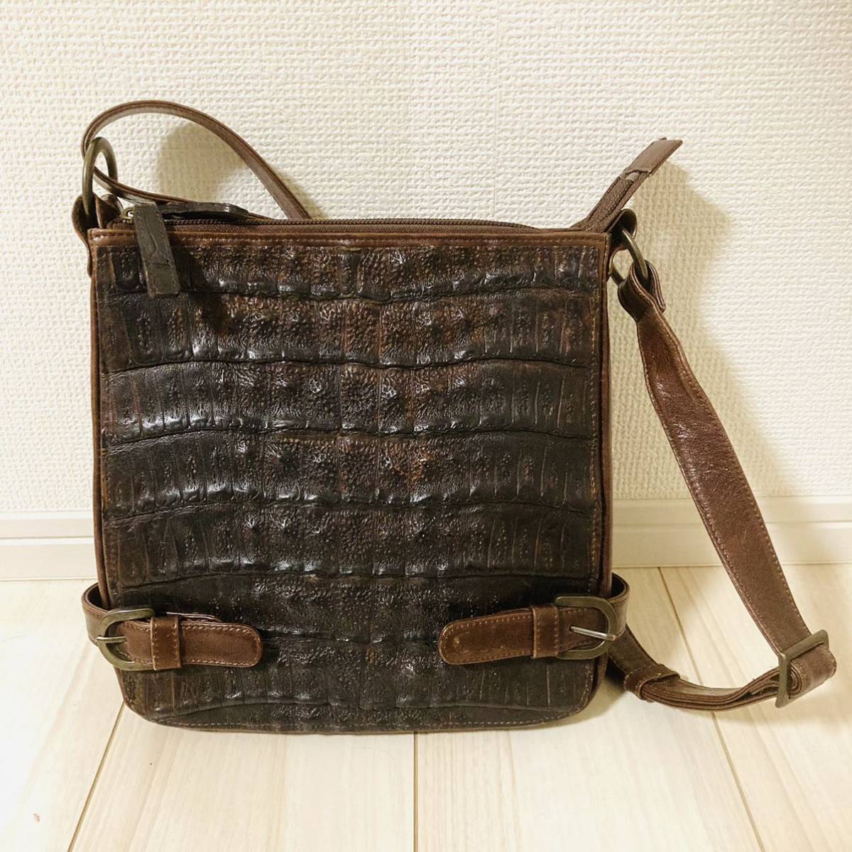 *JRA recognition * crocodile kai man black ko. leather wani shoulder bag diagonal .. bag unisex dark brown DBR tea color made in Japan 