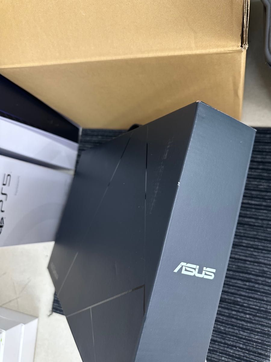 新品 正 ASUS Zenbook 15.6型16GB /512GB