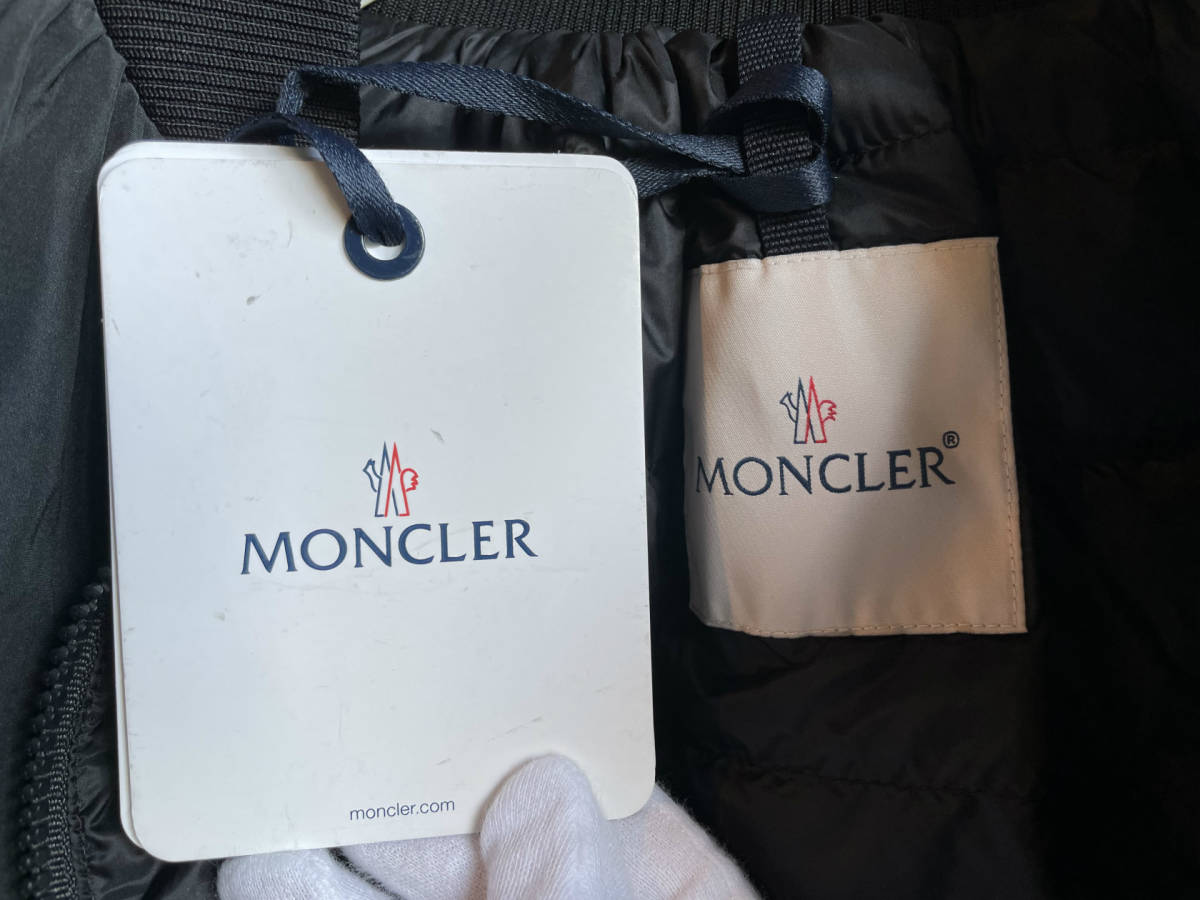 新品 本物 モンクレール プリーツ ダウン ジャケット 3 MIRAC 黒 ブラック Moncler ジャケット ロゴ ワッペン ボンバージャケット_画像9