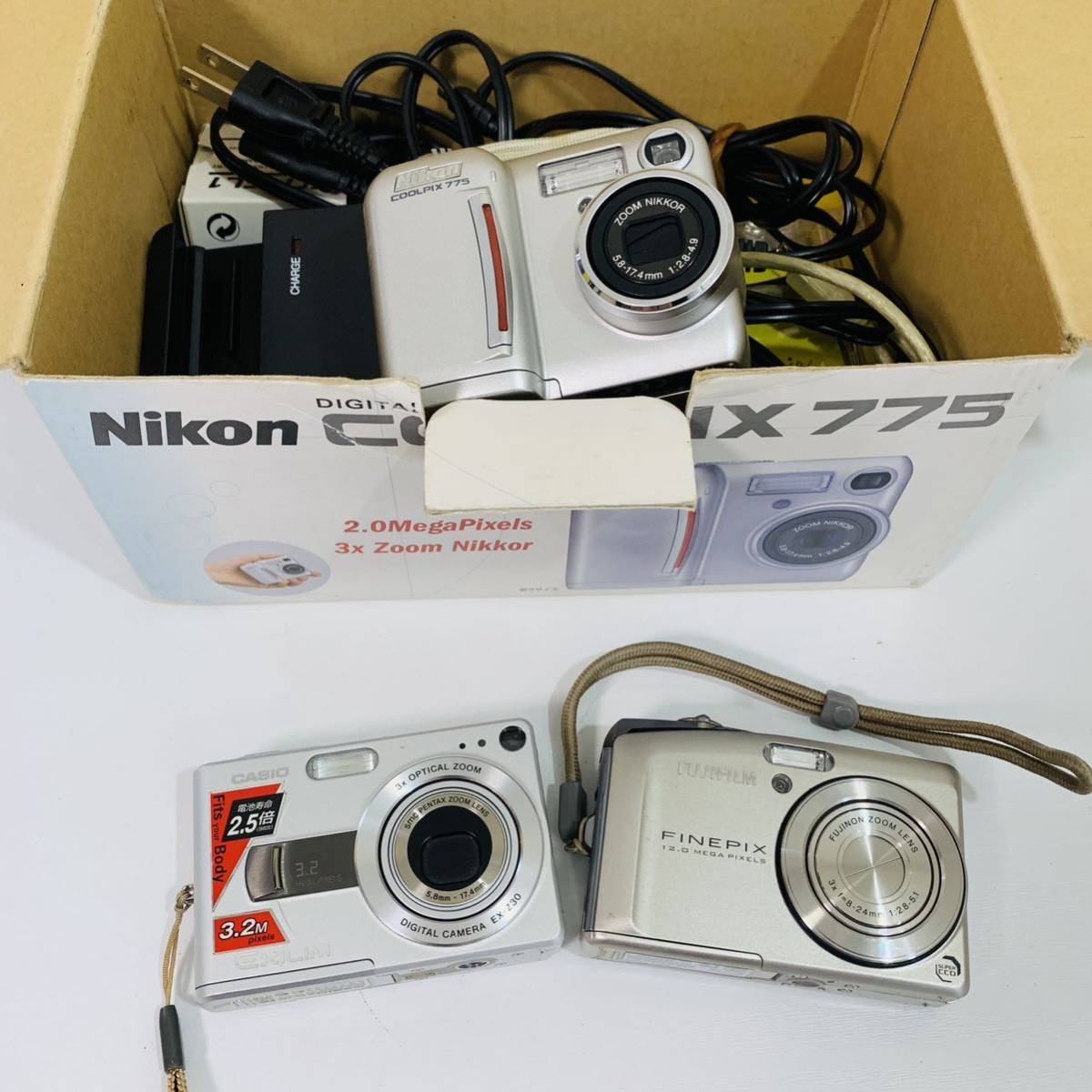 デジカメ まとめ売り 3機種 Nikon COOLPIX 775 CASIO EXILIM EX-Z30