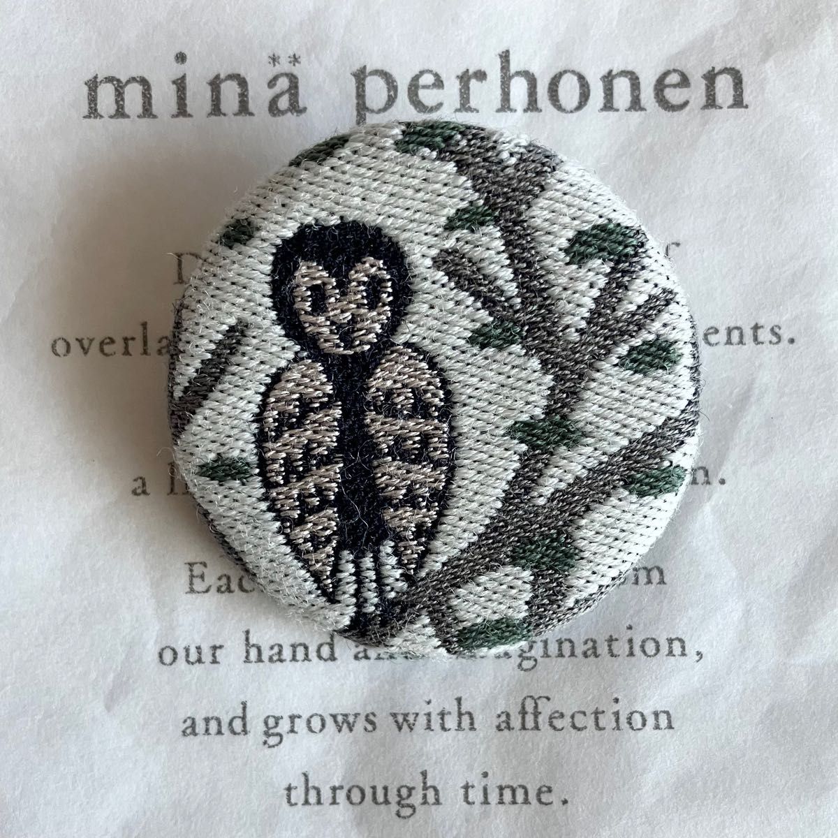 mina perhonen ミナペルホネン サンキューベリーバッジ ポーロー mina perhonen ミナペルホネン サンキューベリーバッジ ポーロー