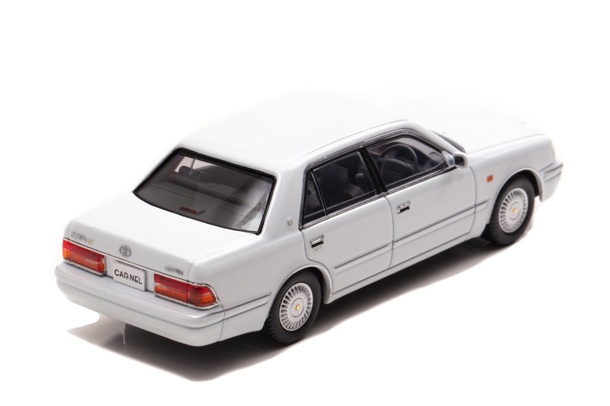 CAR-NEL 1/43 トヨタ クラウン ロイヤルサルーンG (JZS155) 1999 後期型 ホワイトパールクリスタルシャイン (CN439901)_画像3