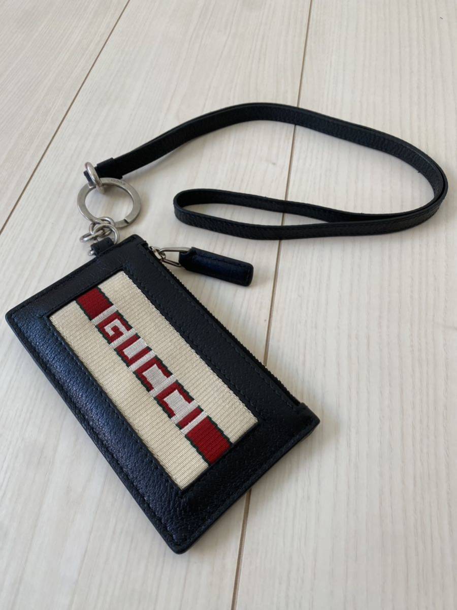 おトク】 大人気！美品！送料込み！GUCCI グッチ ジャガードロゴ