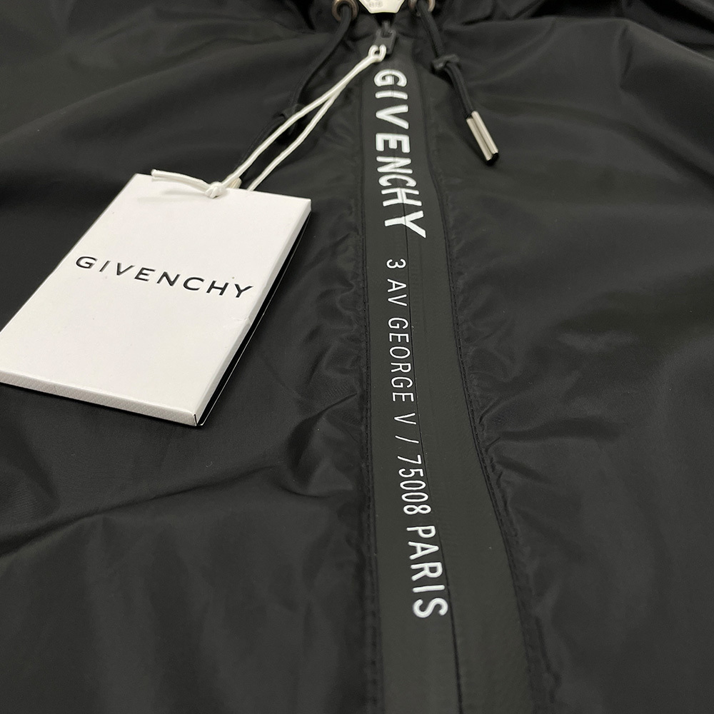 Yahoo!オークション - 美品 GIVENCHY ジバンシー ウィンド Yahoo!オークション - 美品 GIVENCHY ジバンシー ウィンド