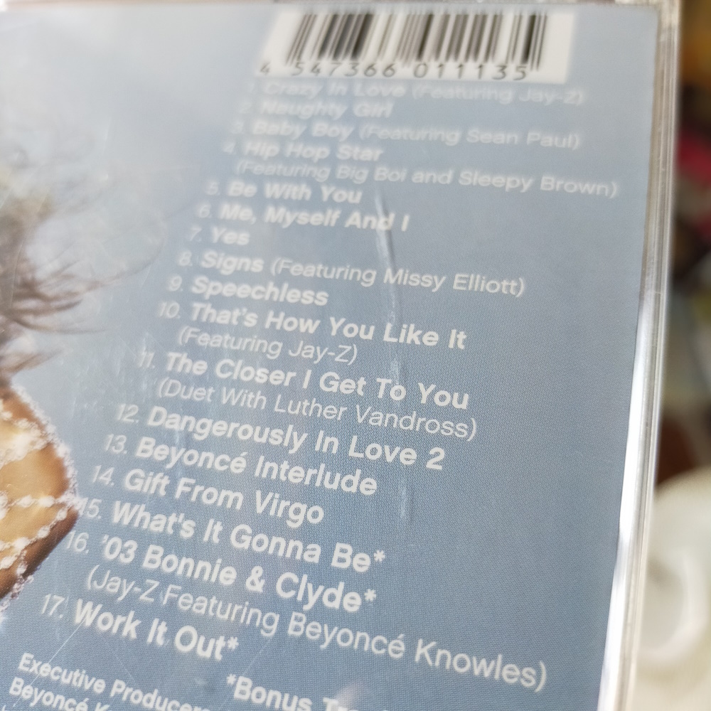 ビヨンセ　デンジャラスリィ・イン・ラヴ　CD　2003　特製ステッカー付　Beyonce　Dangerously in Love_ケースには傷があります