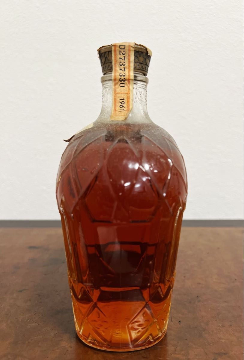 未開栓古酒 紙封時代クラウンローヤル1961年 オールドボトル 旧 未開栓古酒 紙封時代クラウンローヤル1961年 オールドボトル 旧