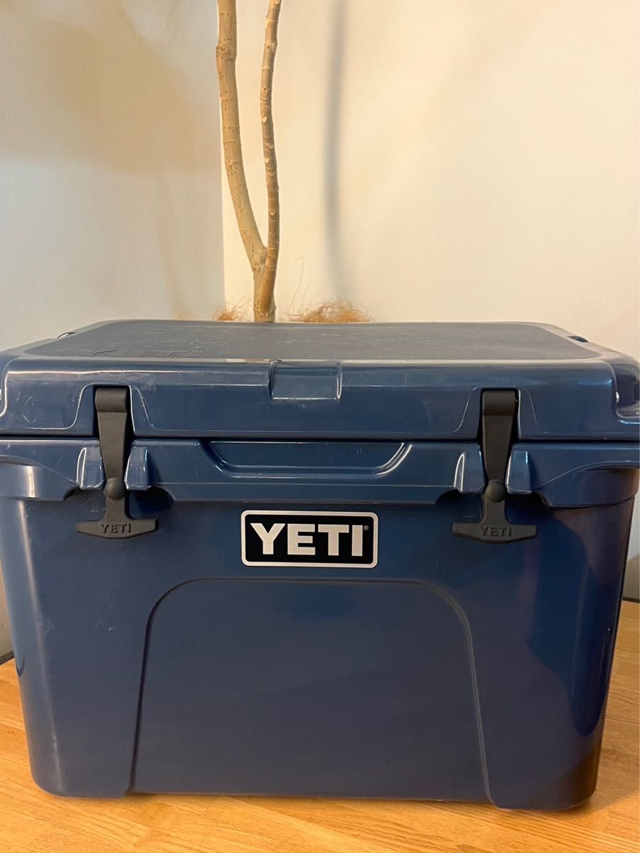 YETI イエティ クーラーボックス  タンドラ 35 ネイビー