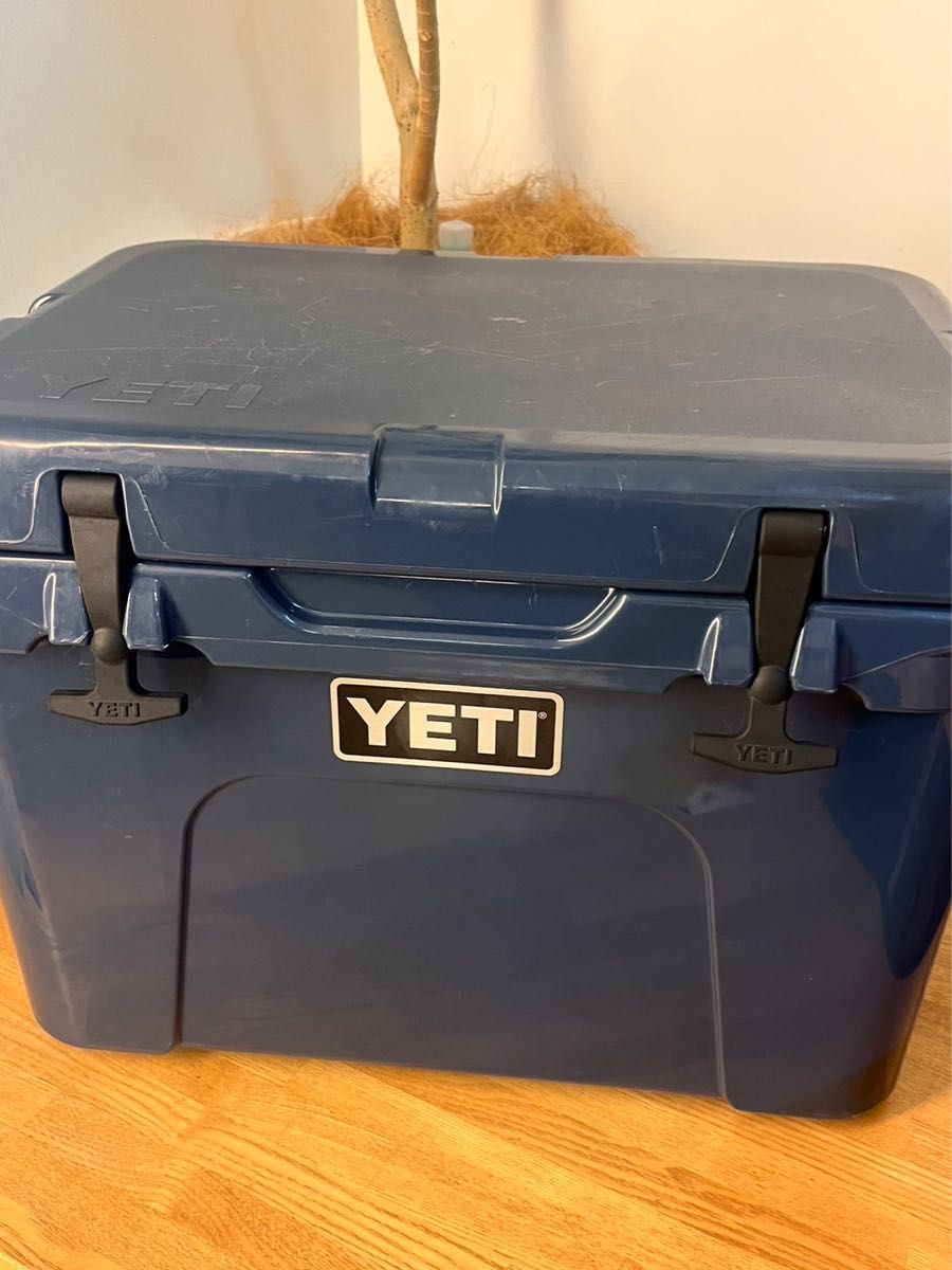 YETI イエティ クーラーボックス  タンドラ 35 ネイビー