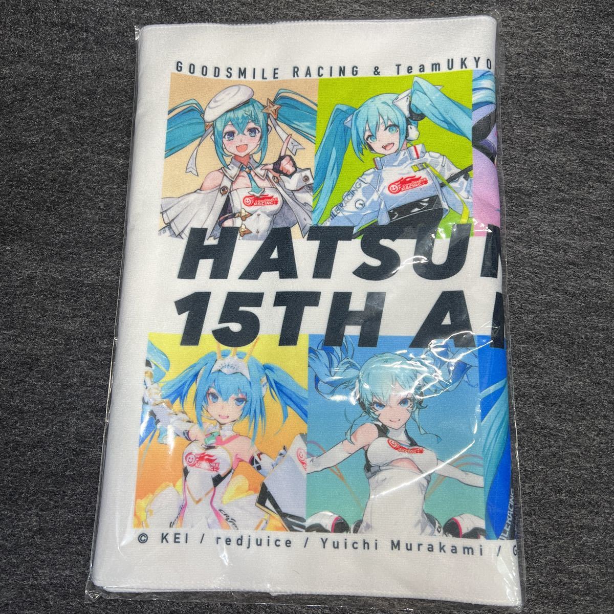 希少■新品未使用■SUPER GT 300■グッドスマイルレーシング■レーシングミク15周年記念■RACINGMIKU■フェイスタオル■GSR 初音ミク_画像2