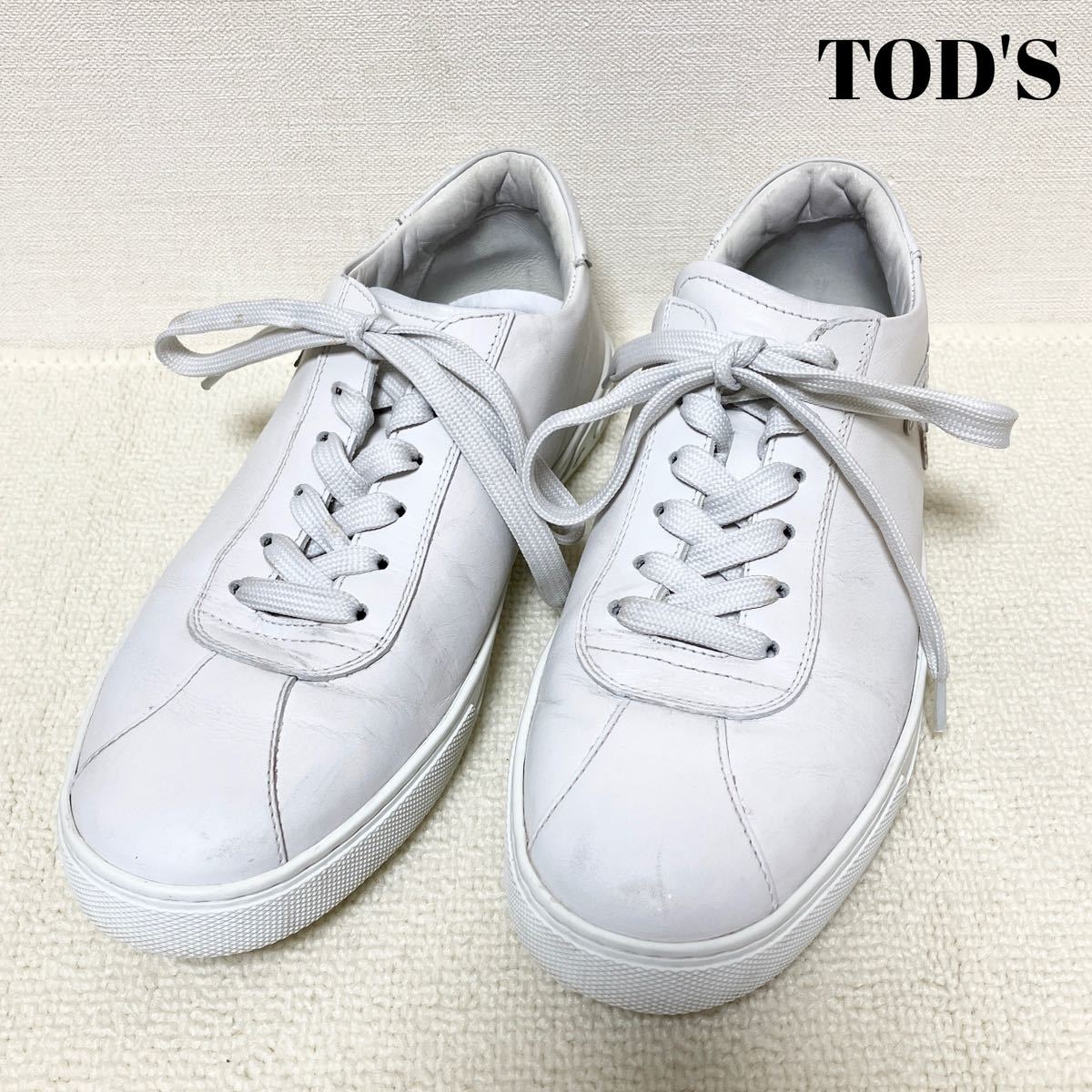 返品送料無料】 美品 TOD'S 白 ホワイトレザースニーカー トッズ 女性