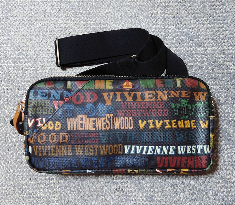 超新作】 ☆レア！Vivienne Westwood ボディバッグ ショルダーバッグ