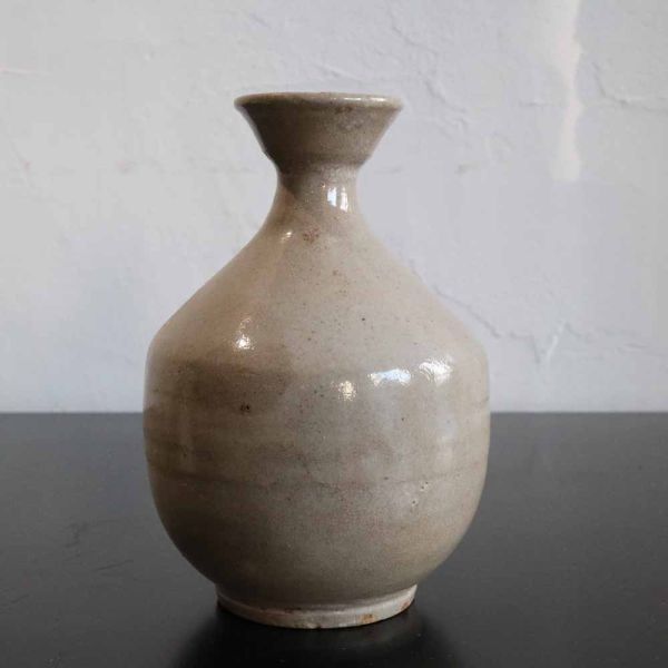 朝鮮美術 李朝徳利 高さ16ｃｍ 白磁 白瓷 盤口瓶 酒瓶 花瓶 花入 古