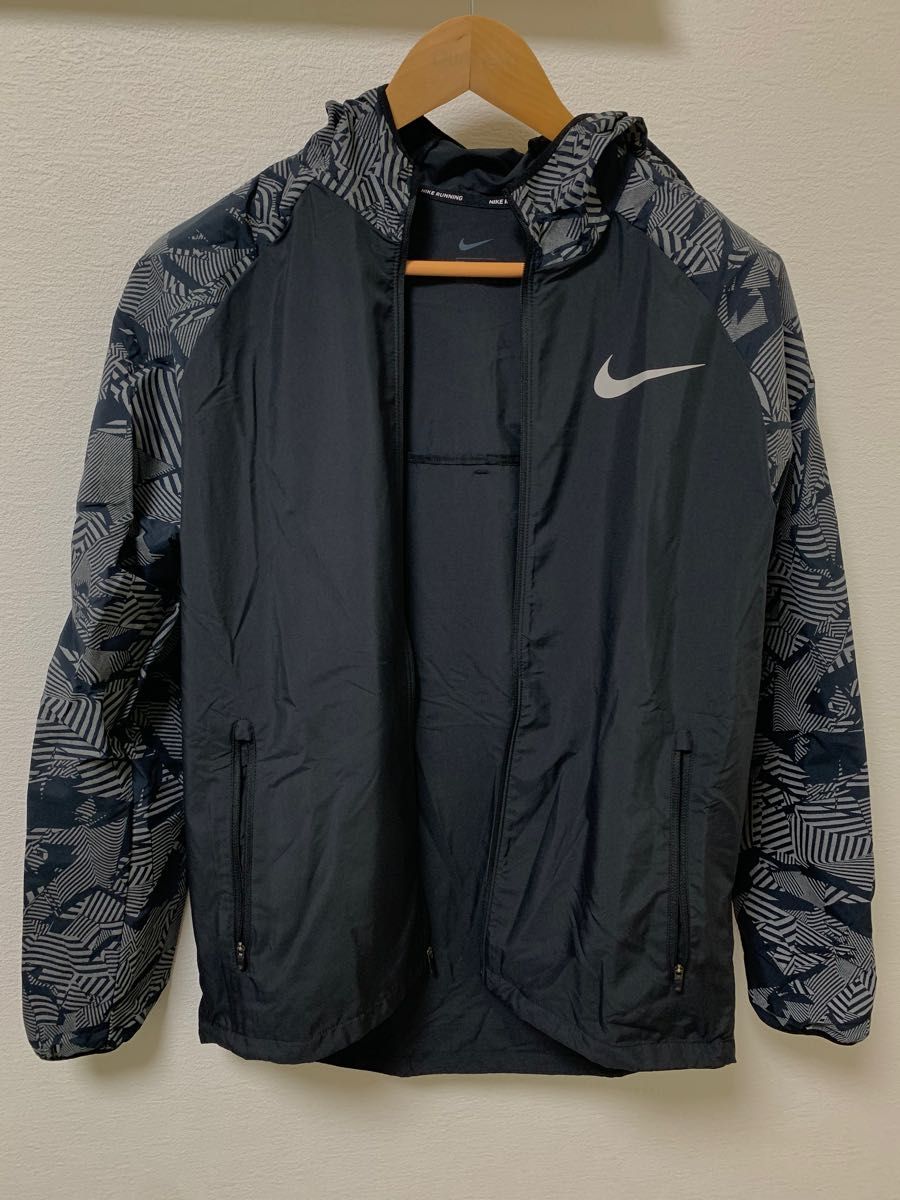 未使用品 NIKE RUNNING ナイロンパーカー|PayPayフリマ