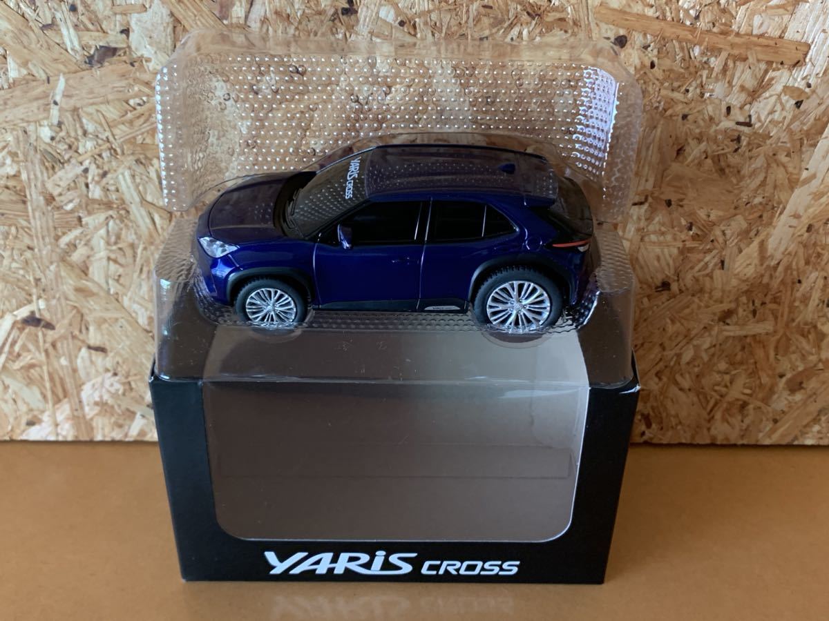トヨタ 〓ヤリスクロス【非売品】YARIS CROSS プルバックカー /カラーサンプル/ ダークブルーマイカメタリック_画像5