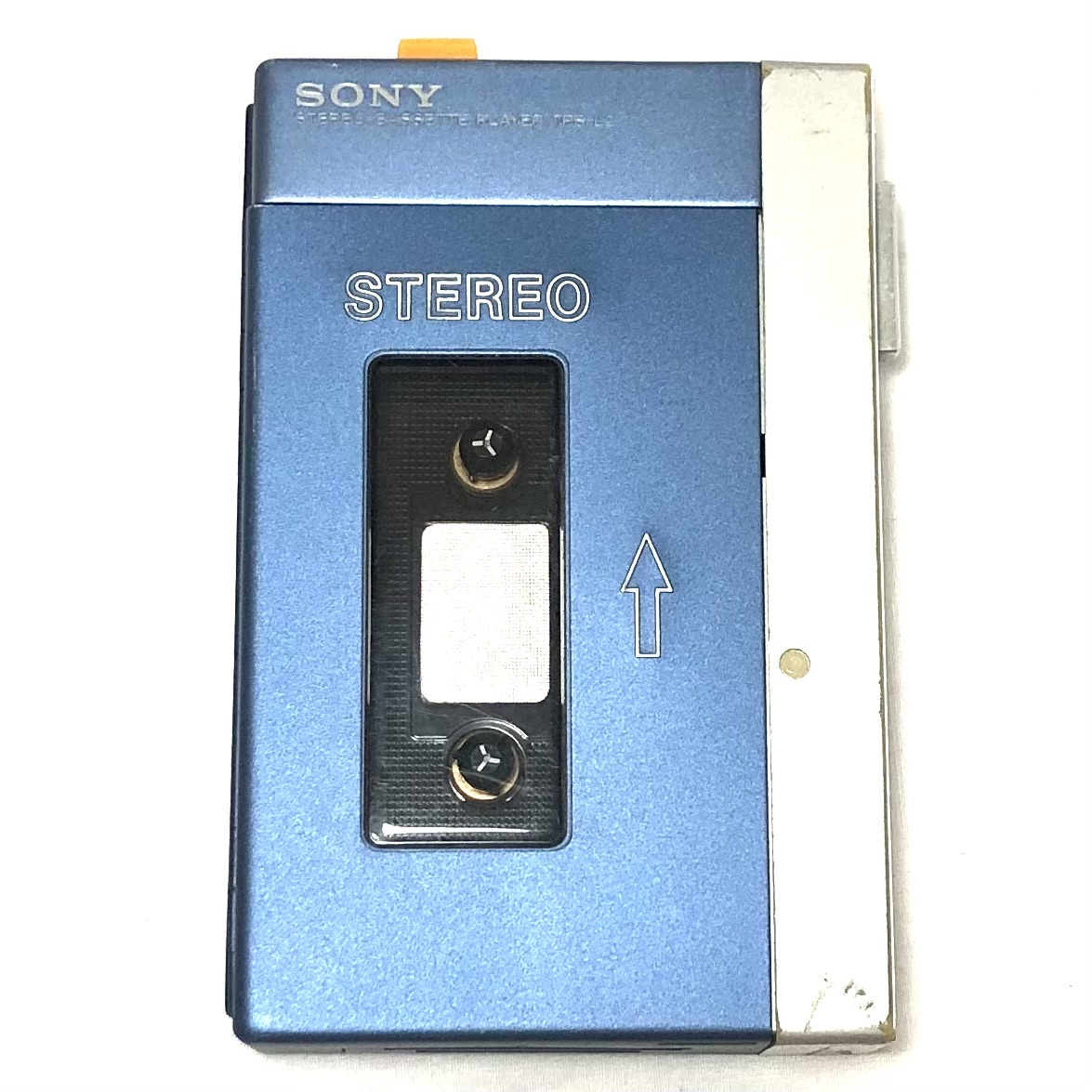 ▼ソニー TPS-L2 初代ウォークマン カセットプレーヤー ケース/イヤホン付 初期タイプ ポータブル SONY WALKMAN ジャンク_画像2