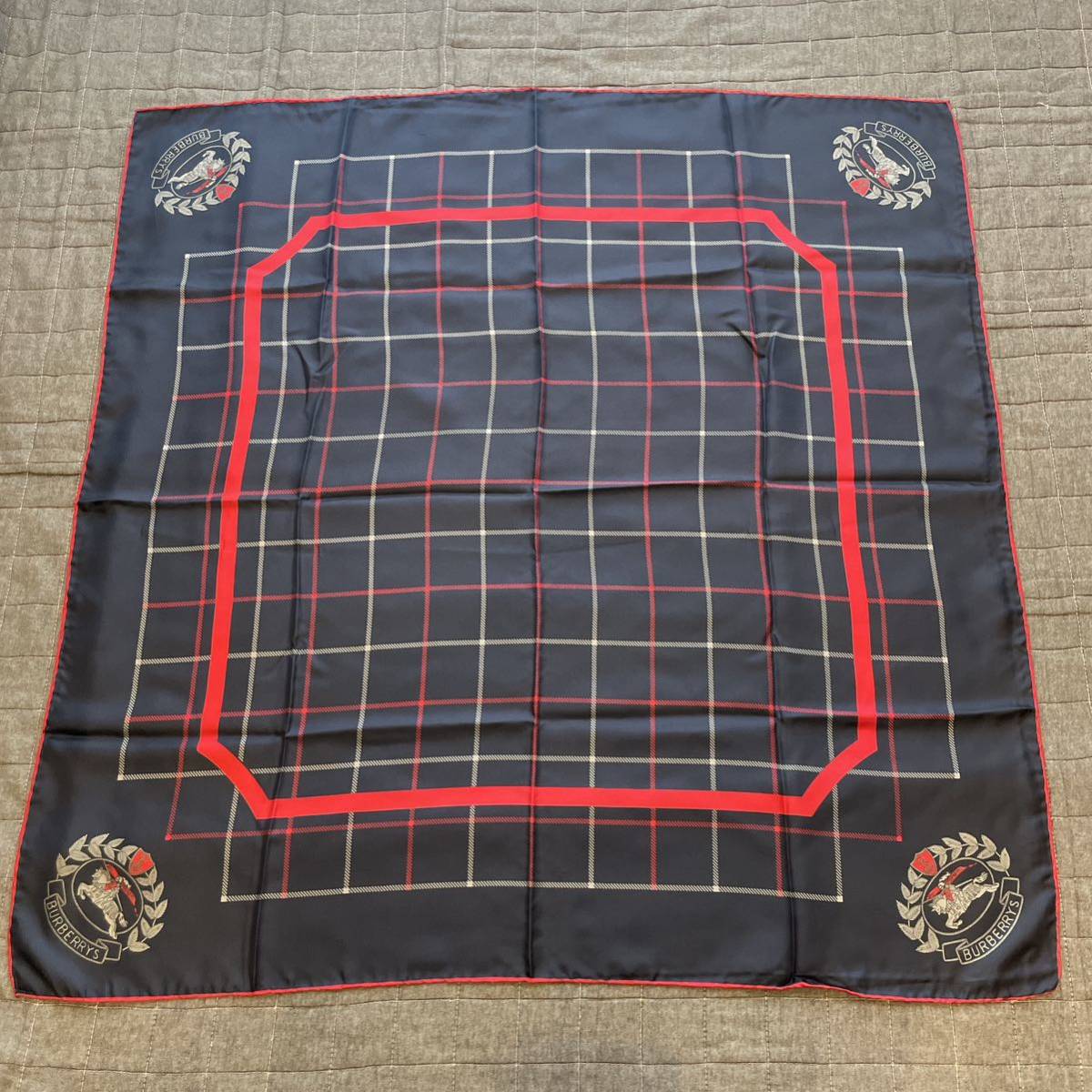 Burberry Burberry large size silk scarf Logo 