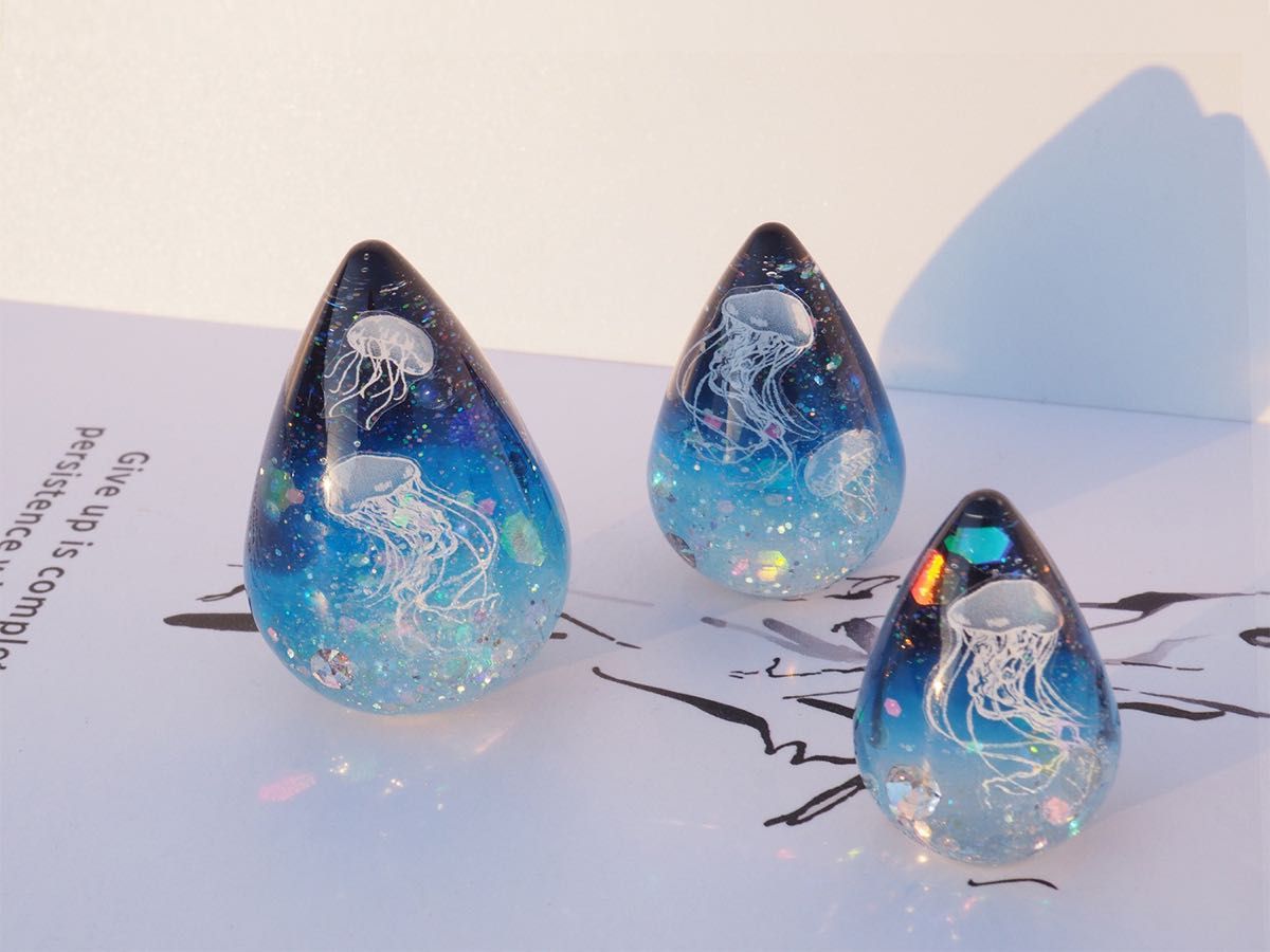 No  47 シリコンモールド　水滴　大中小　３点セット　置物作り　ハンドメイド　レジン　　