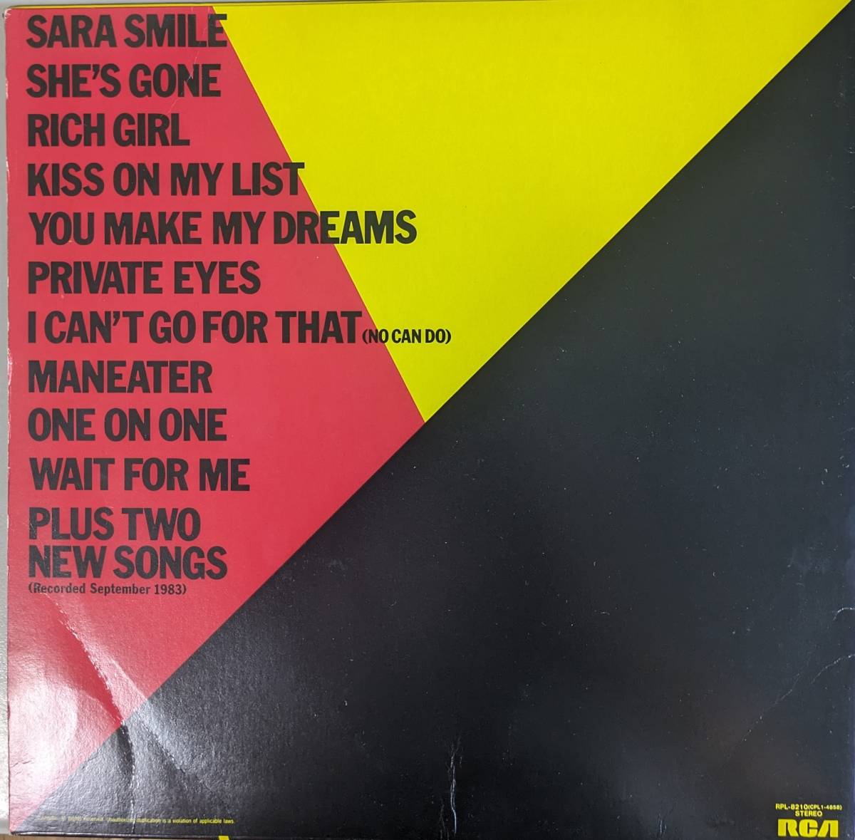 美盤　ダリル・ホールとジョン・オーツ　LPレコード「フロム・A・トゥ・ONE」_画像2