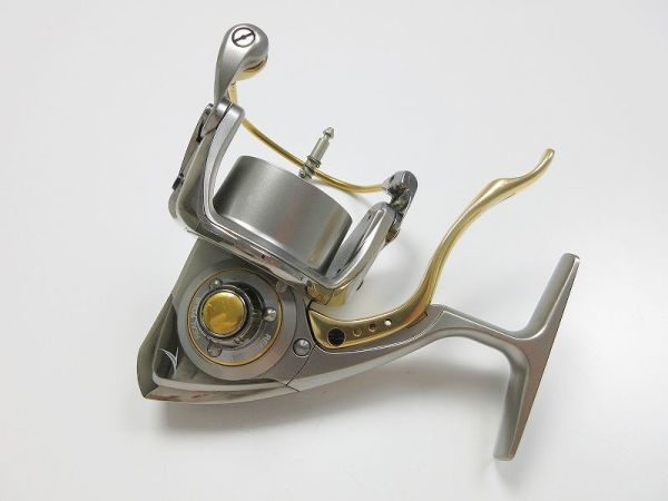 特別訳あり特価】 ダイワ 06 ボディ /管理AS3887/04 Z2500LBD