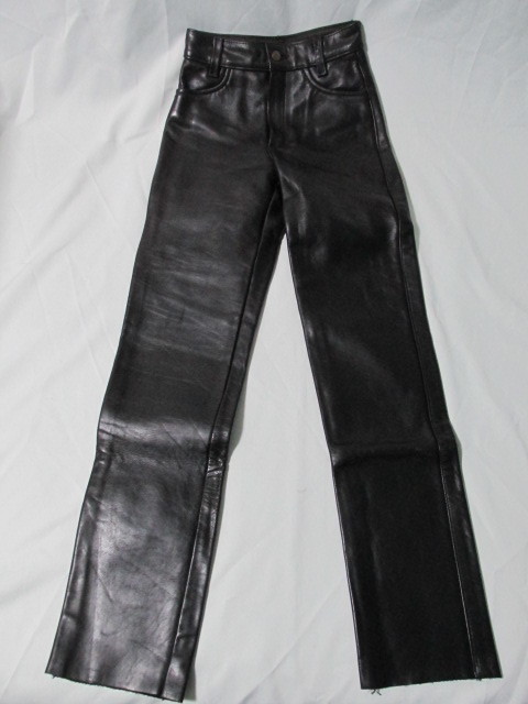 注目の 《新品・未使用品》Vanson バンソン 革パン レザーパンツ 本革