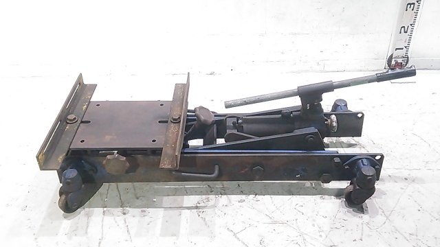 1円スタート!) ミッションジャッキ ( メーカー/耐荷重不明 ) 自動車
