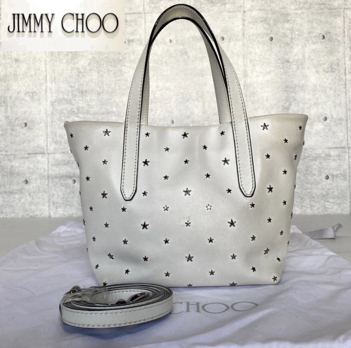 極美品 JIMMY CHOO MINI SARA ミニサラ ジミーチュウ ホワイト 2WAY ハンドバッグ トートバッグ ショルダーバッグ スタッズ  レザー