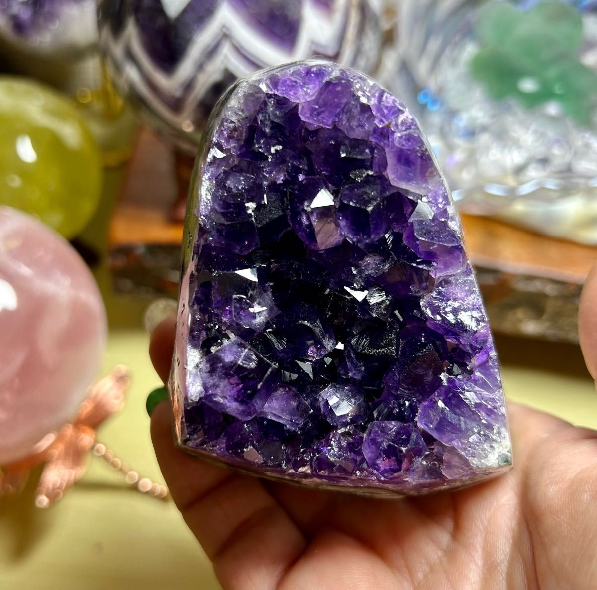 可愛い 高品質 ウルグアイ産アメジストクラスター 濃紫 天然石 原石