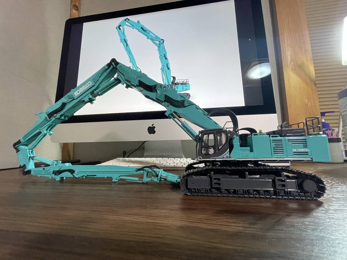 1点のみ！ コベルコ SK1300DLC 解体機 40mブーム 1/50 KOBELCO 国内未