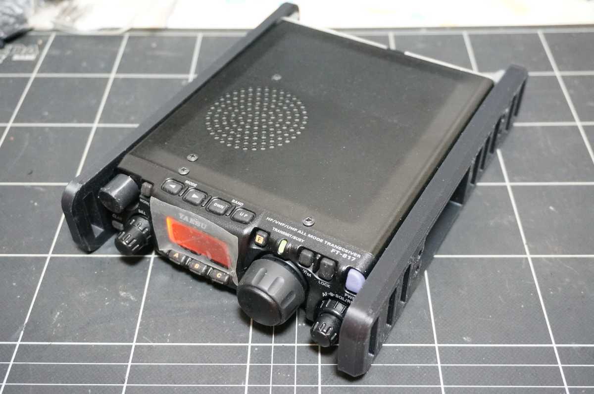 YAESU FT-817ND FT-818用 レールプロテクター ショルダーベルト装着も_画像2