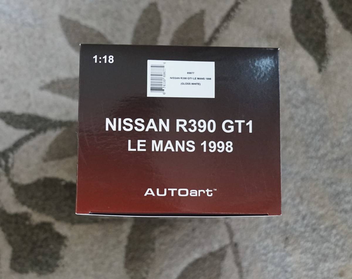 未開封新品/AUTOart世界限定500台モデル「1/18オートアートNISSAN R390 GT1 LE MANS 1998 GLOSS WHITE」CALSONIC K.HOSHINO/M.KAGEYAMA #32_画像9