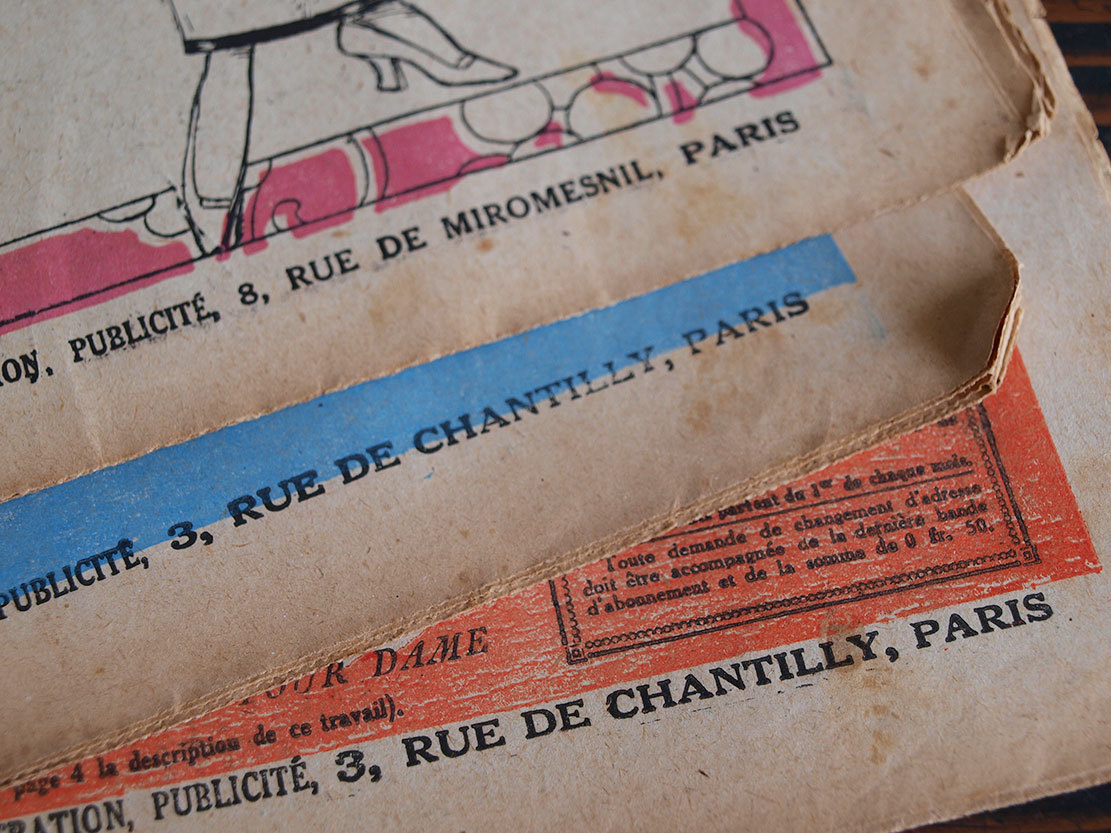 稀少 パリの手芸雑誌 1922年 ３冊 手刺繍 紙モノ 手芸 アール・デコ ベルエポック 時代衣装 フランス アンティーク /J601_画像4