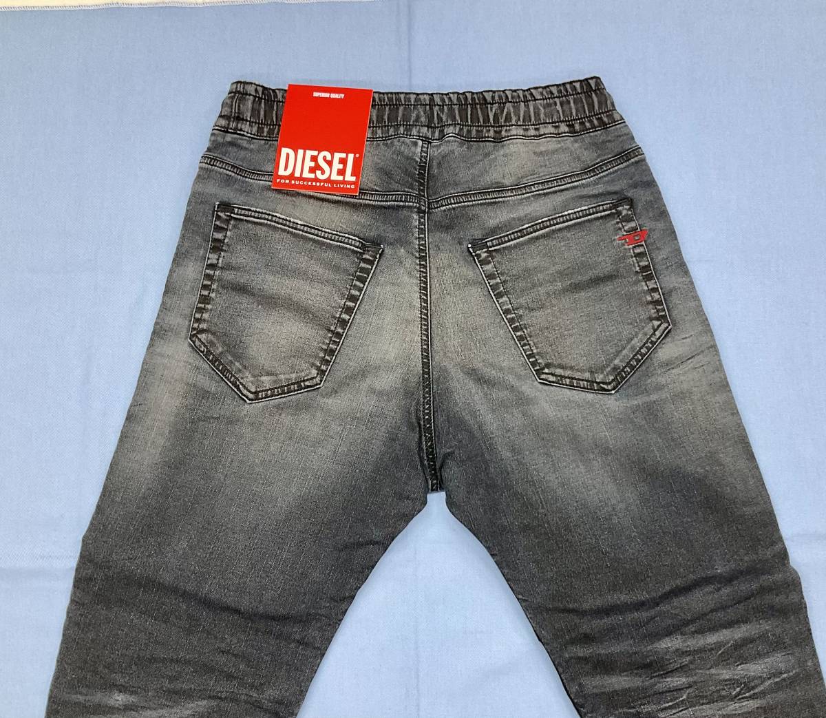 ディーゼル　ジョグジーンズ 1023　サイズ40　大きめの希少サイズ　新品 タグ付　DIESEL　A09730 068EX　TAPERED  D-AMAGE　JOGGJEANS