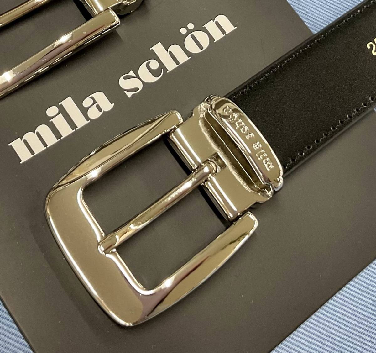 MILA SCHON　ミラショーン　バックル　263　シルバー　サンプル見本　未使用　送料無料_シルバーメタリックのバックル