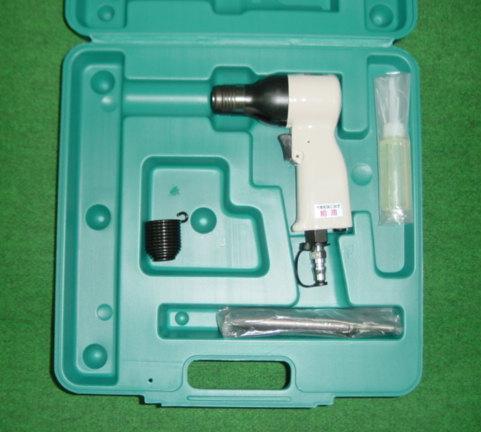 カタログギフトも! ①新品 マキタ AH40 エアハンマ 新品 窓枠・土間・基礎などのコンクリ-トの小ハツリに その他 カタログギフトも! ①新品 マキタ AH40 エアハンマ 新品 窓枠・土間・基礎などのコンクリ-トの小ハツリに その他
