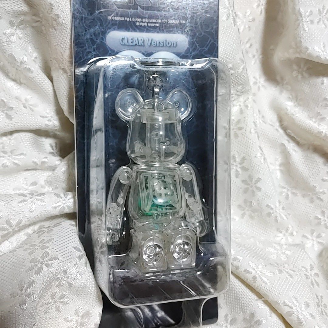 ベアブリック クリア キーホルダー BE@RBRICK ライト 新品未開封 ベアブリック クリア キーホルダー BE@RBRICK ライト 新品未開封