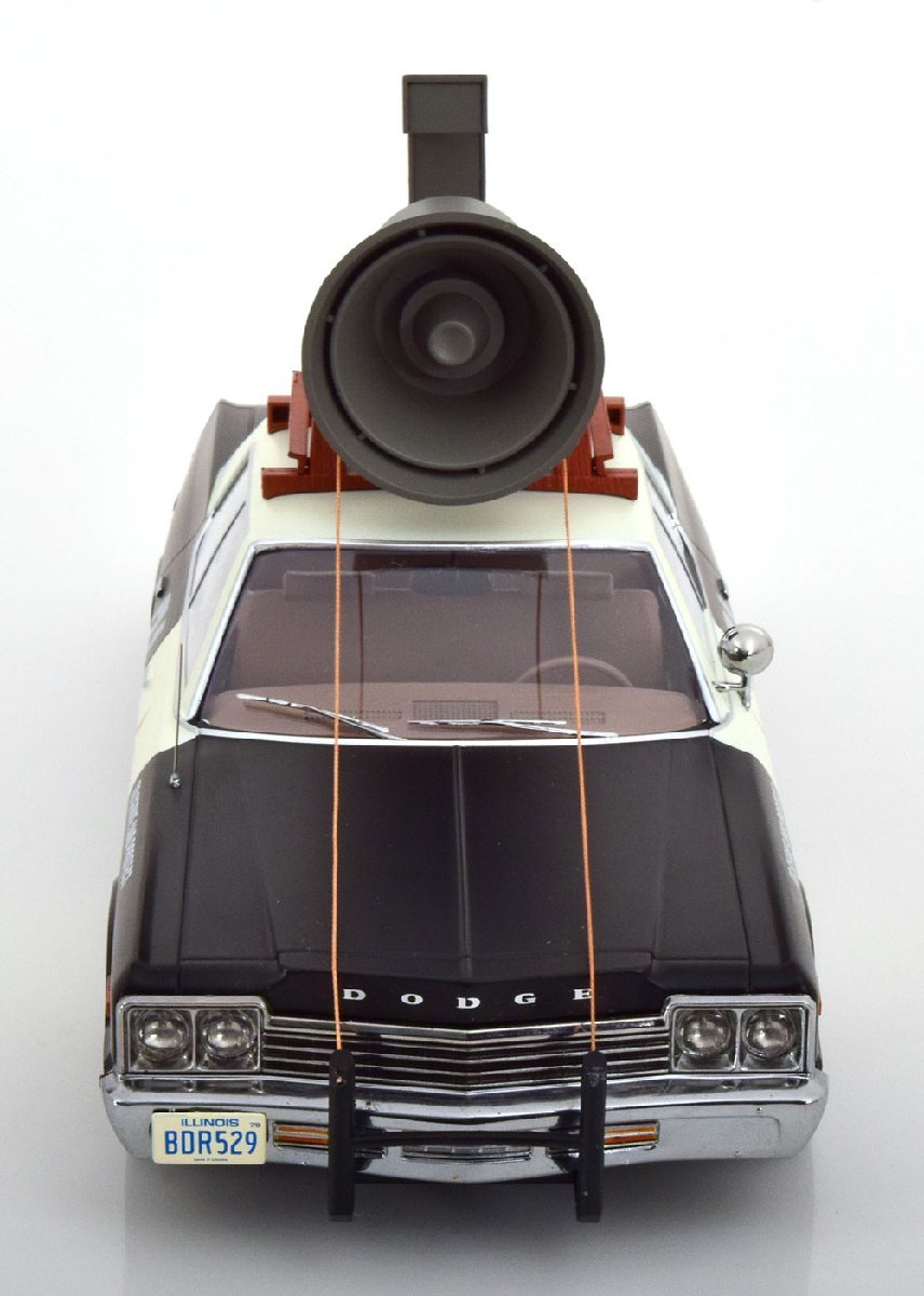KK-Scale 1/18 ダッジ モナコ スピーカー付き ブルース・ブラザーズ 1974 DODGE Monaco Blues Mobile ミニカー_画像4