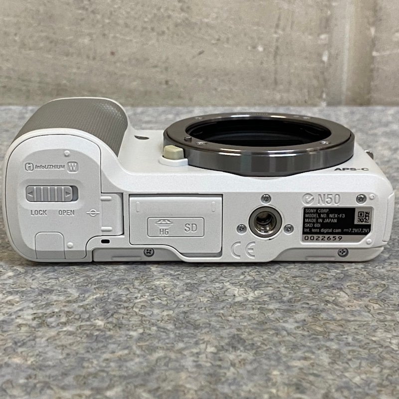 SONY ソニー ミラーレス一眼 カメラ α NEX-F3 ホワイト ボディ + 18