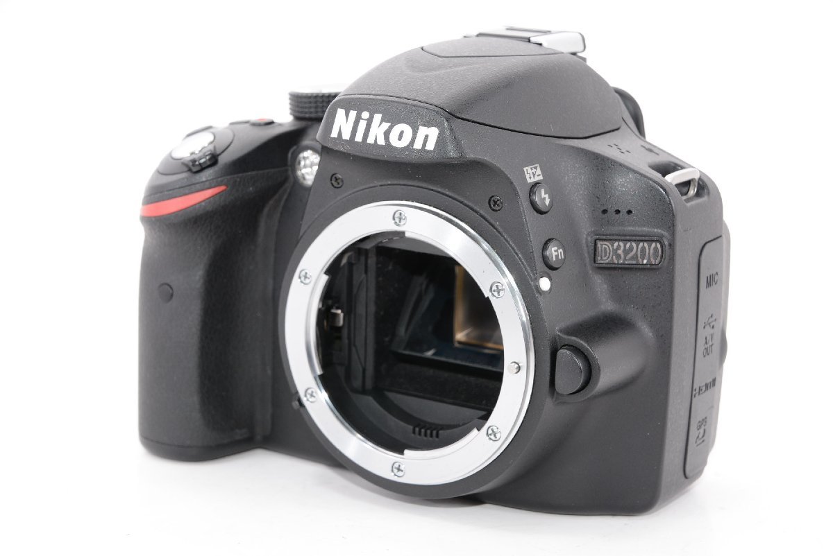 春先取りの D3200 デジタル一眼レフカメラ 【外観特上級】Nikon