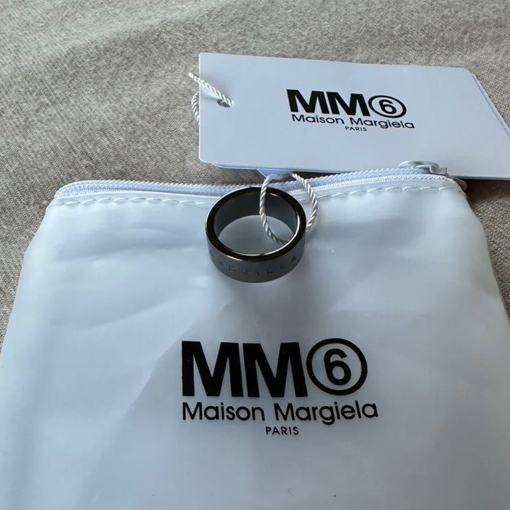 4新品 メゾンマルジェラ MM6 ブランドロゴ リング ダークシルバー 指輪 23SS size 4 13号 Maison Margiela 6レディース 真鍮 アクセサリー