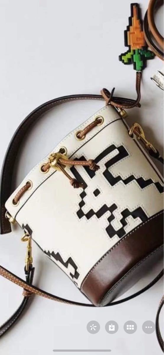 新品】トリーバーチ TORY BURCH MINI PIXELATED RABBIT BUCKET BAG