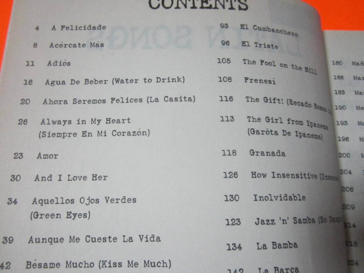 輸入楽譜（ピアノ ヴォーカル ギター）Latin Songs ラテン・ソング 全体的に経年感強めですの画像3