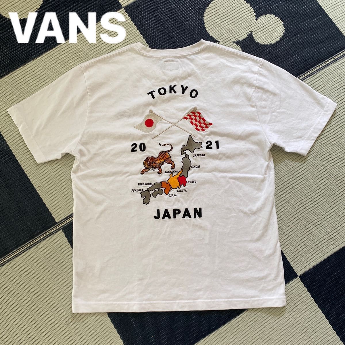 未使用】vans バンズ Tシャツ 刺繍 虎 JAPAN 日本地図 和柄 古着 XL